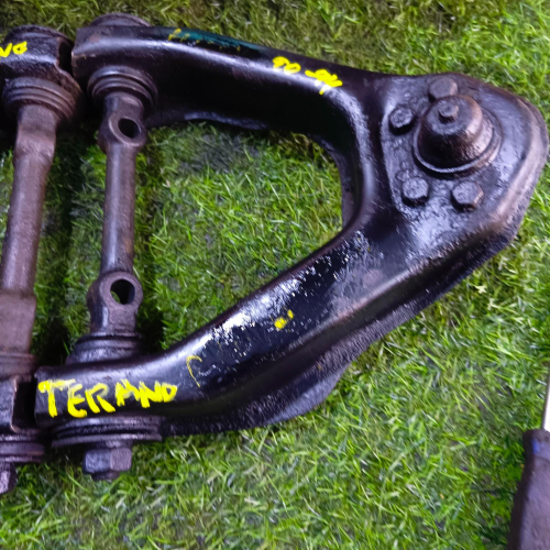 Bandeja de Nissan terrano año 90 a 95