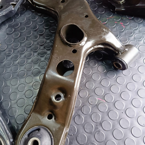Bandejas de rav 4  lado derecho año 2015