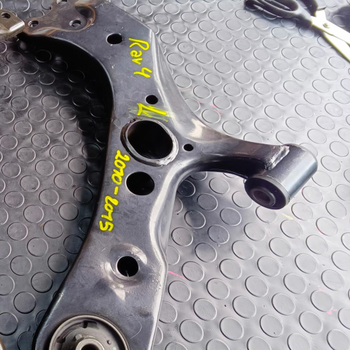 Bandejas de rav 4 lado izquierdo año 2015