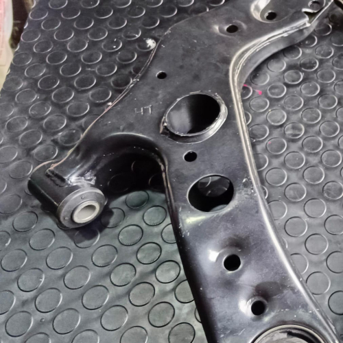 Bandejas de rav 4 lado izquierdo año 2015